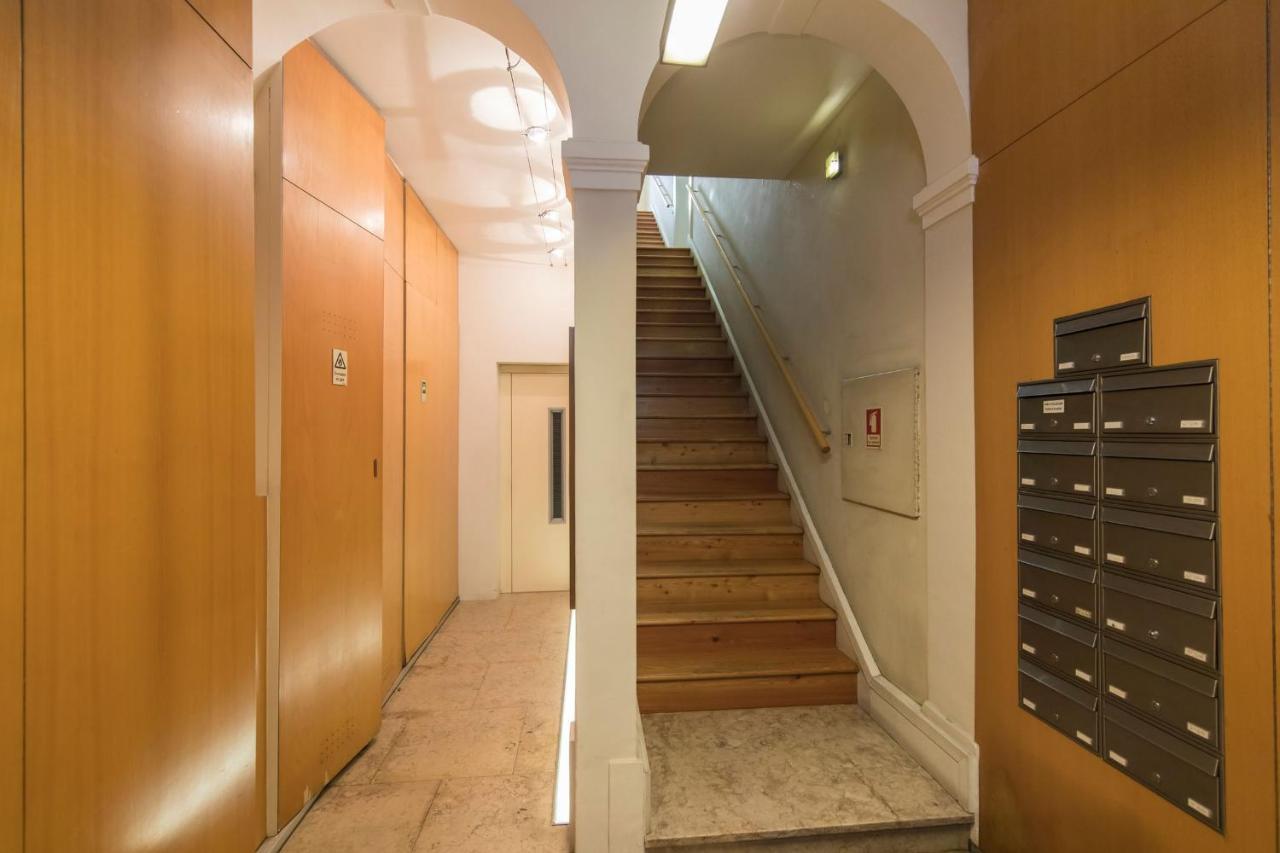 Lovelystay - Downtown Cosy Wonder Lisbona Esterno foto